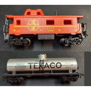 HO Model Railroad Train Cars Lot of 2; Red Santa Fe Caboose, Texaco Oil Tanker